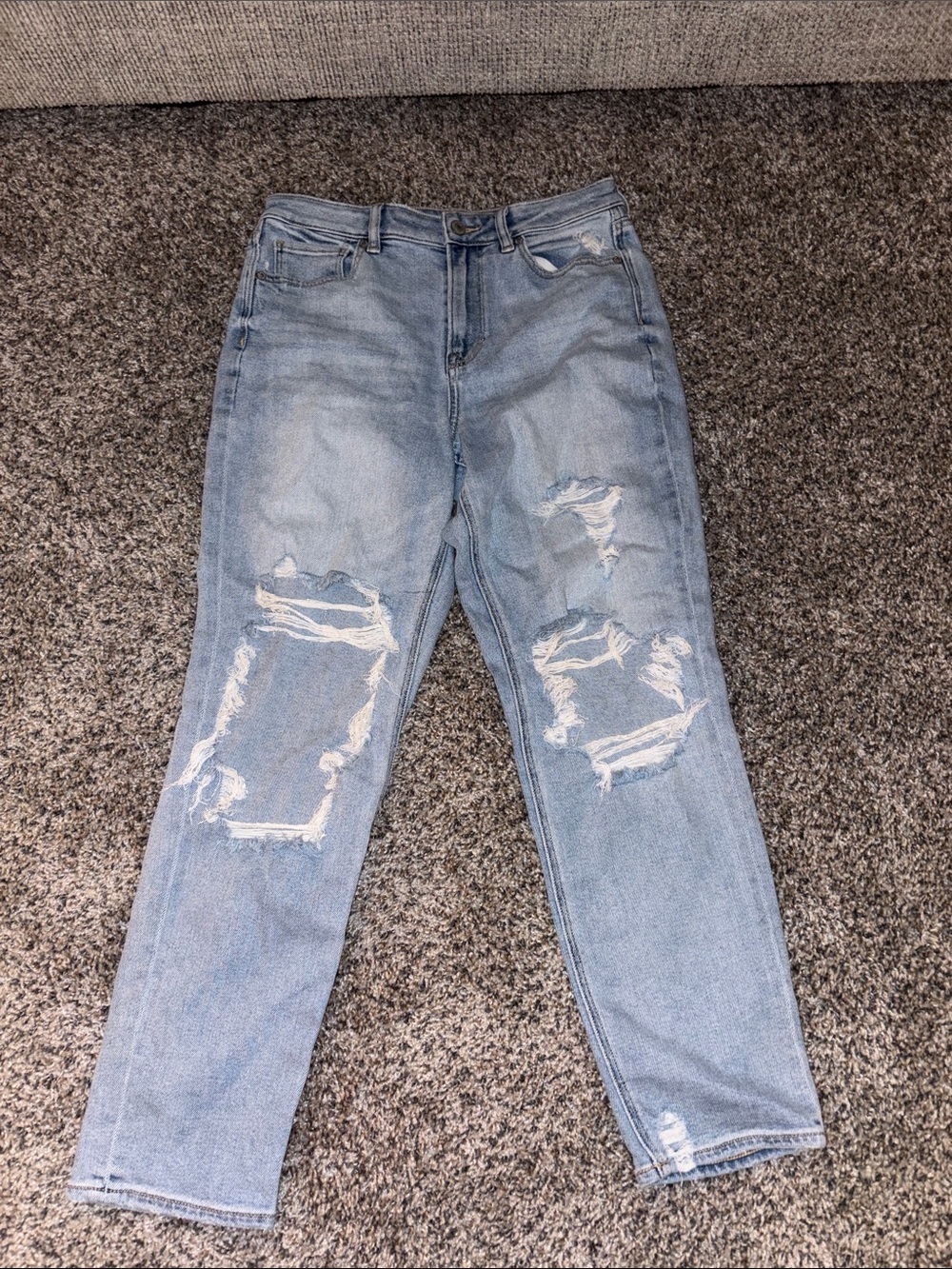 American Eagle Outfitters Light Blue High-Rise Distressed Jeans